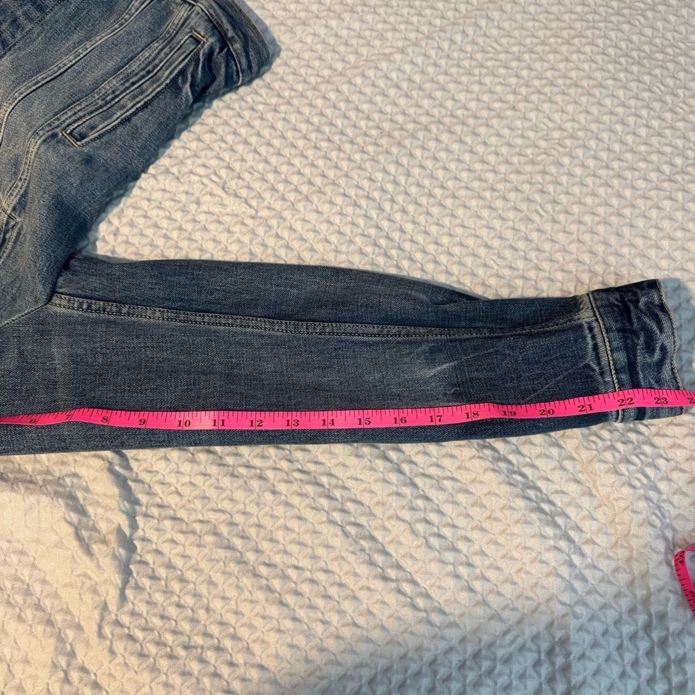 Banana Republic Classic Denim Jacket | Excellent Used Condition - Picture 7 of 10